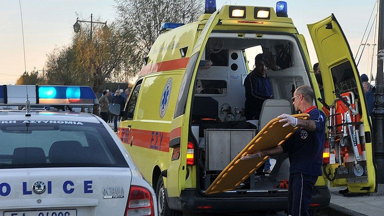 Θεσσαλονίκη: Τρεις τραυματίες σε σύγκρουση λεωφορείου με ΙΧ